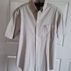 Roundtree & York Men's shirt
